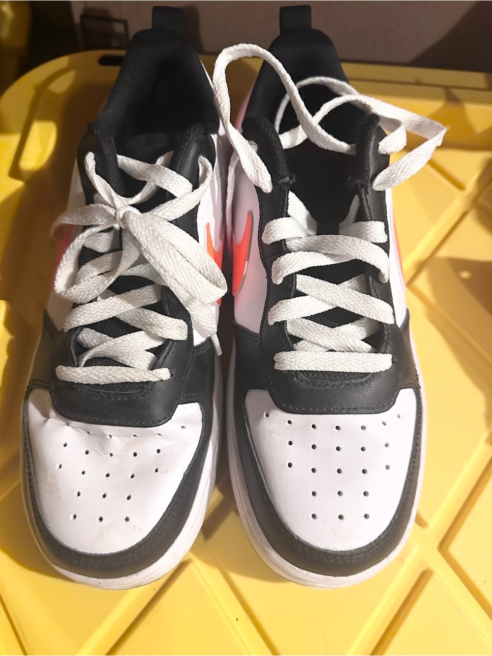 Nike Kids Black, White & Orange Low-Top Sneakers